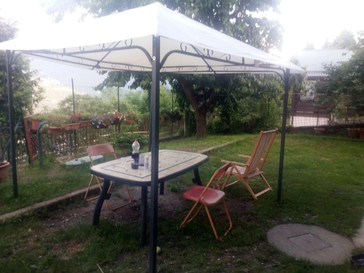 Malonno Casa Vacanza Pineta المظهر الخارجي الصورة